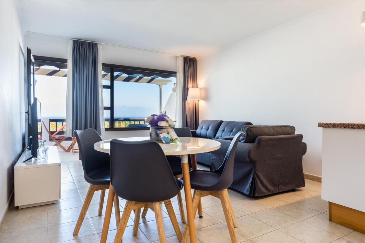 Bastian Beach. Casa Cheah. Sea View Costa Teguise Exteriör bild