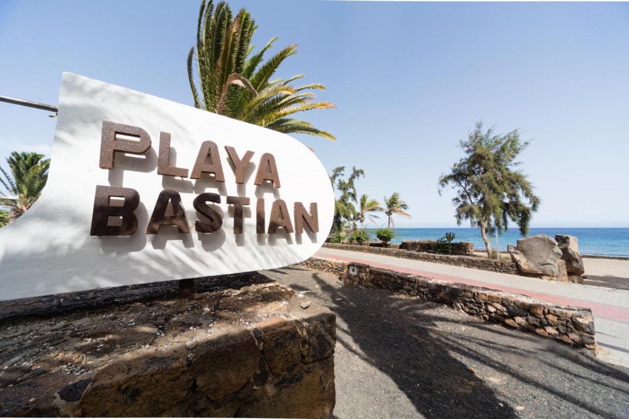 Bastian Beach. Casa Cheah. Sea View Costa Teguise Exteriör bild